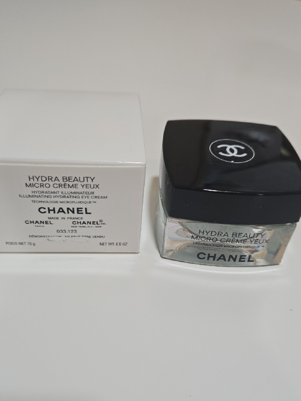 CHANEL Hydra Beauty Micro Creme Yeux! - Picture 2 of 5